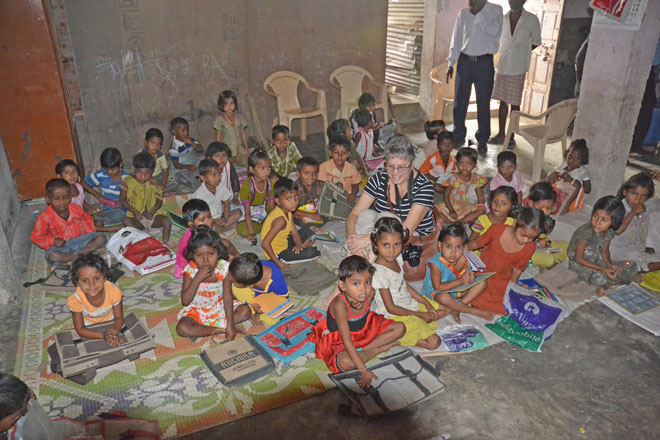 Pre-school slum kids in Mumbai
